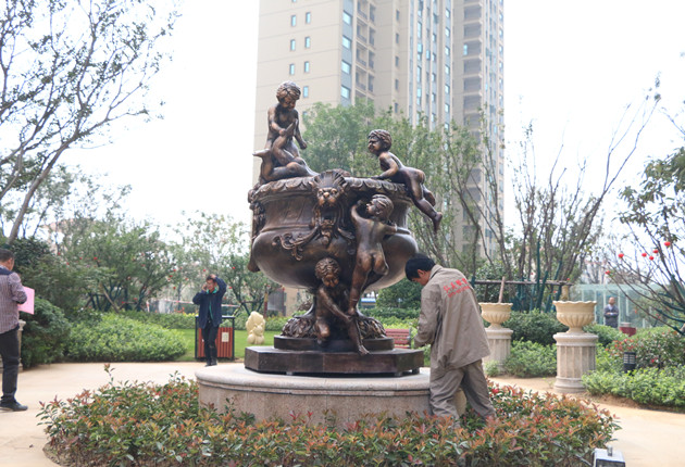 铸铜欧式小孩喷泉雕塑